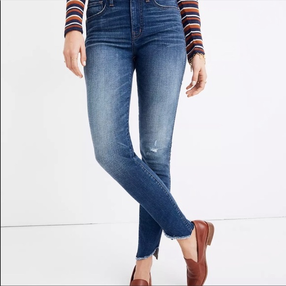 Madewell Denim - Madwell tulip frayed hem 10” high rise skinny size 31